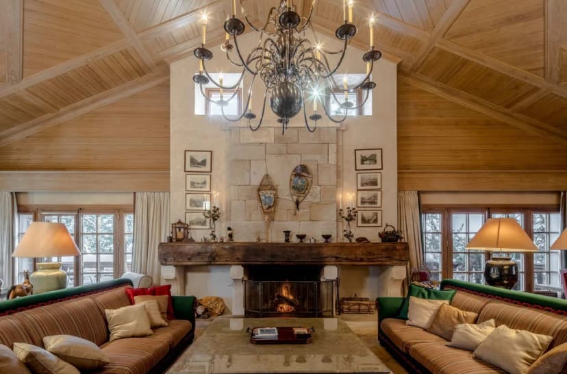 Refined chalet with wellness area