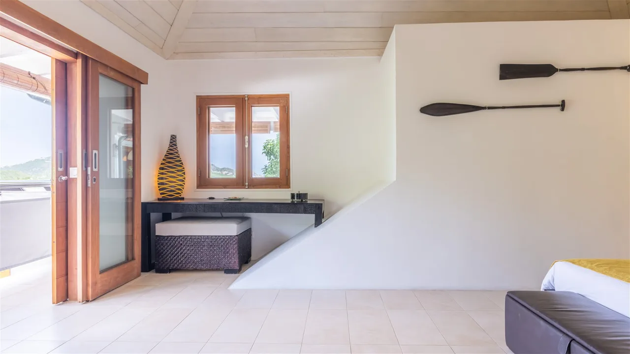 Asian inspired villa in a lush vegetation photo 5