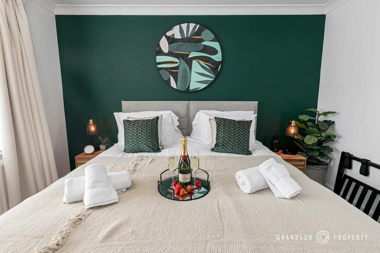 Impresionante Casa de Cuatro Dormitorios Diseñada con Opulencia, foto 2
