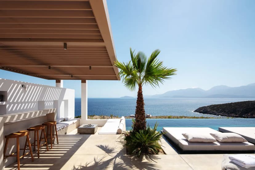Stunning Villa with High Quality Aesthetics