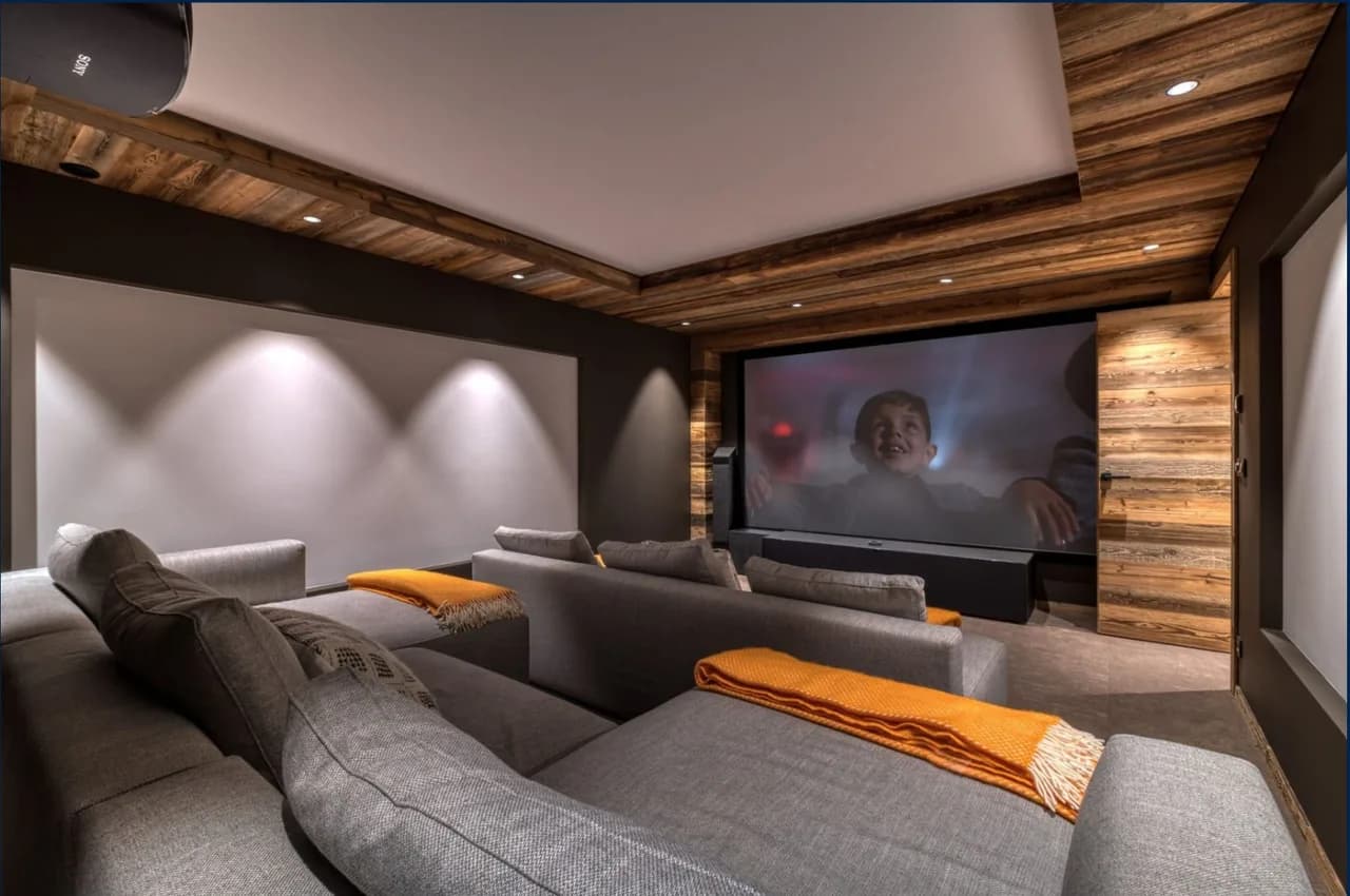 Prestigious Chalet With Private Sauna and Jacuzzi photo 4