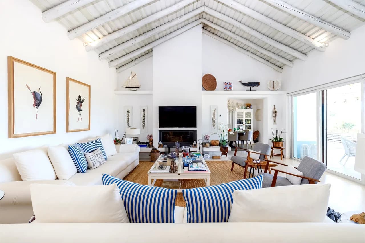 Haven-like Paradise With Luxurious Lounge Area photo 2