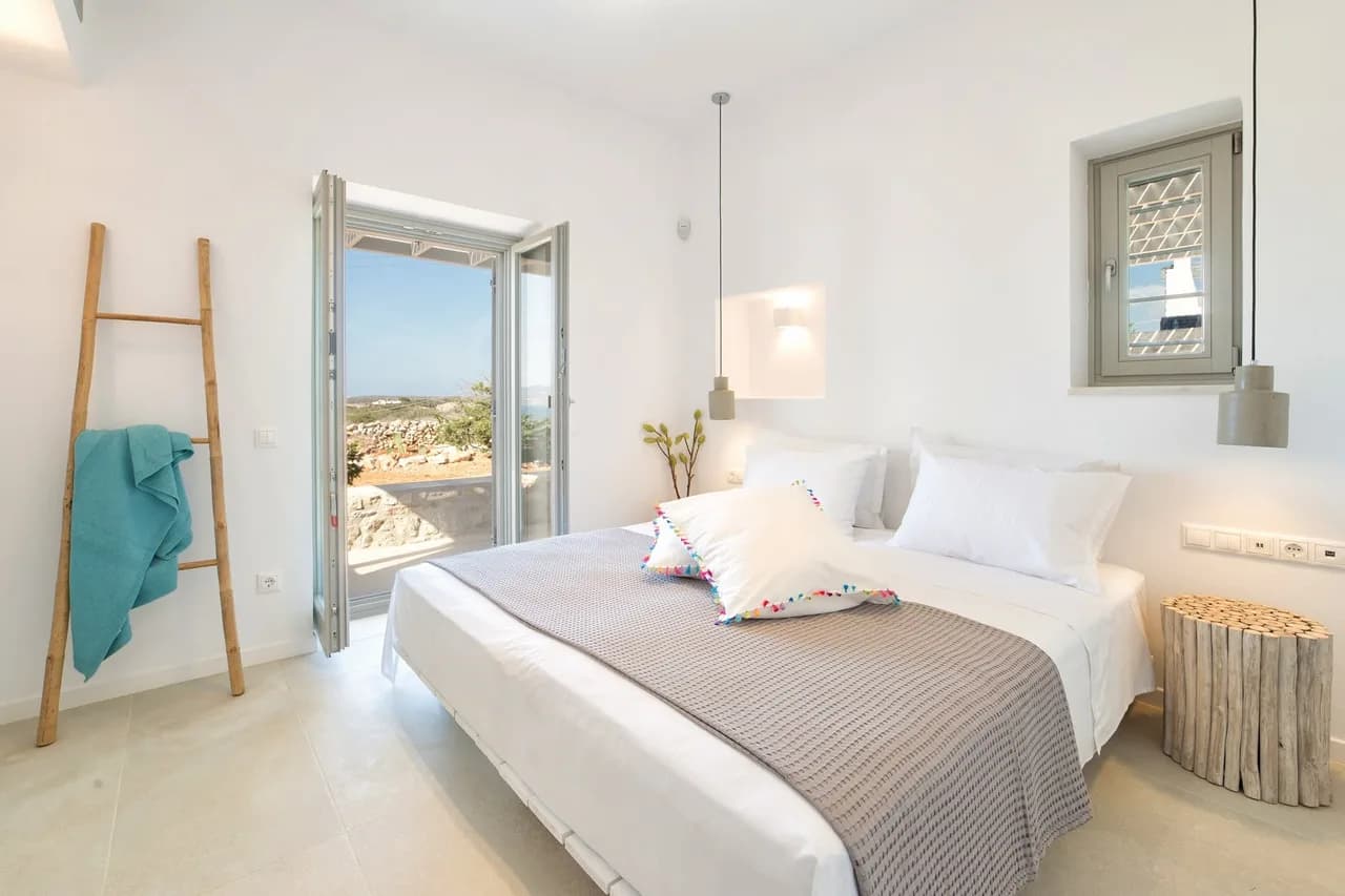 Luxury Villa With Dreamy Vacation Scenery photo 4