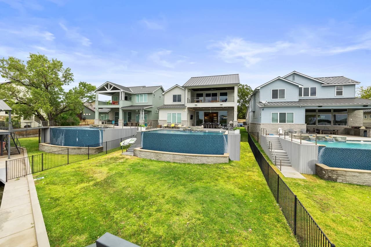 Ruhige Villa am Seeufer in Austin, Foto 4