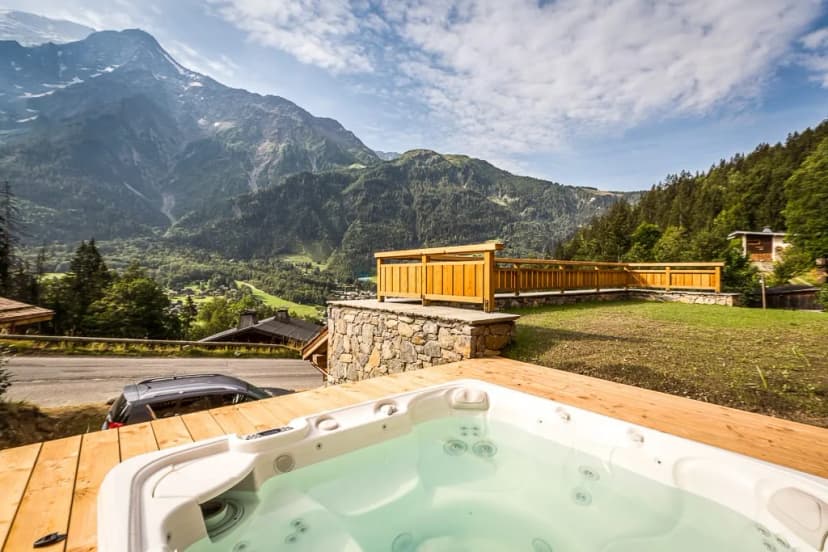 Picturesque Chalet in a Peaceful Location