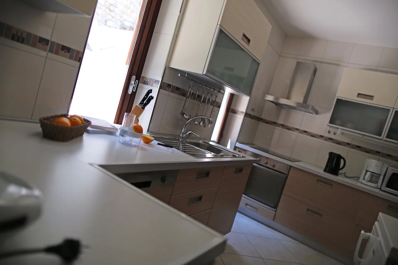 Inviting Villa with Luscious Garden, photo 5