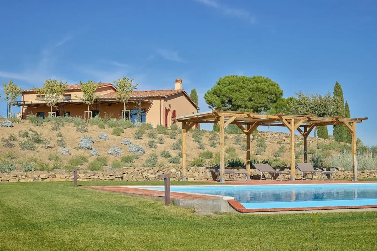 Wonderfull Villa on Top of a Hill