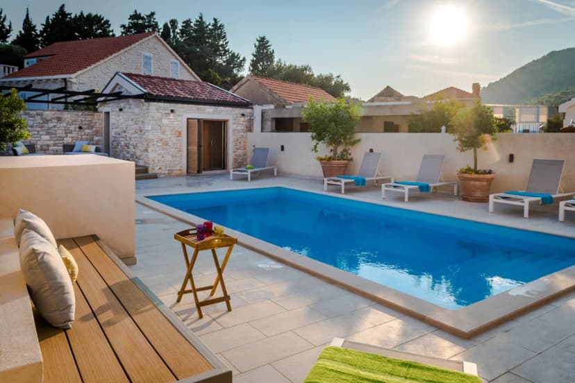 Luxurious 4 Star Villa with Stunning Sea View