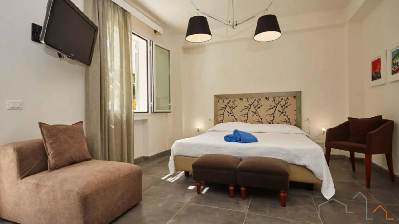 Stylish Villa with Panoramic Views photo 3