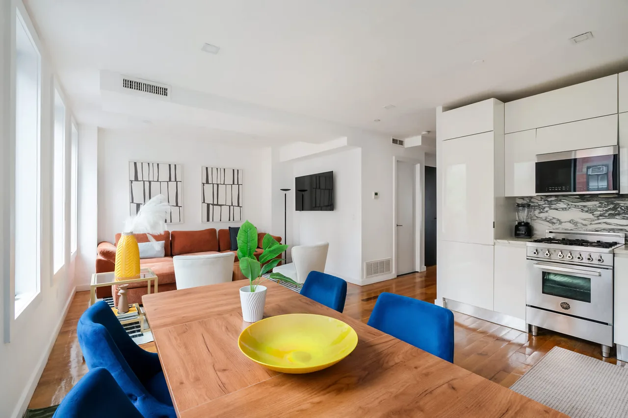 Chic Duplex with Private Roof Deck in New York City photo 4