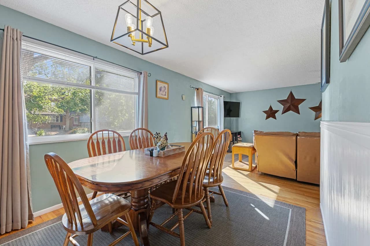 6 BR w/ Outdoor covered Patio | Garden of The Gods photo 3