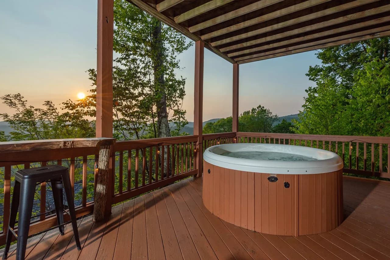 Panoramic Sunset View Villa in Weaverville, North Carolina photo 2