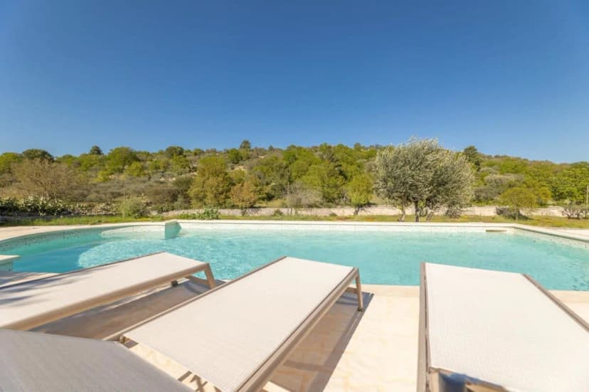 Marinelli Villa with Amazing Architecture