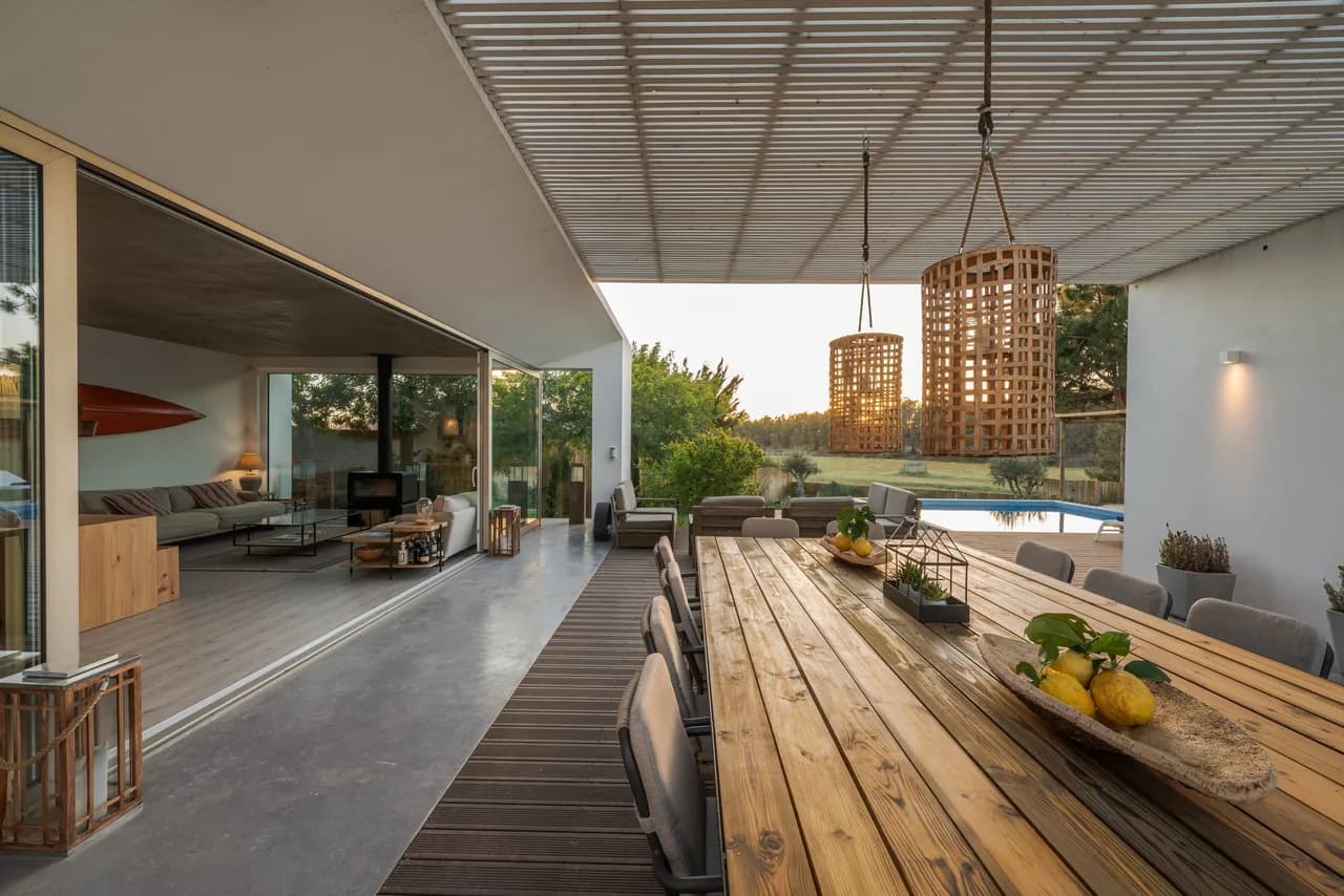 Moderne Luxusvilla mit Außenpool, Foto 5
