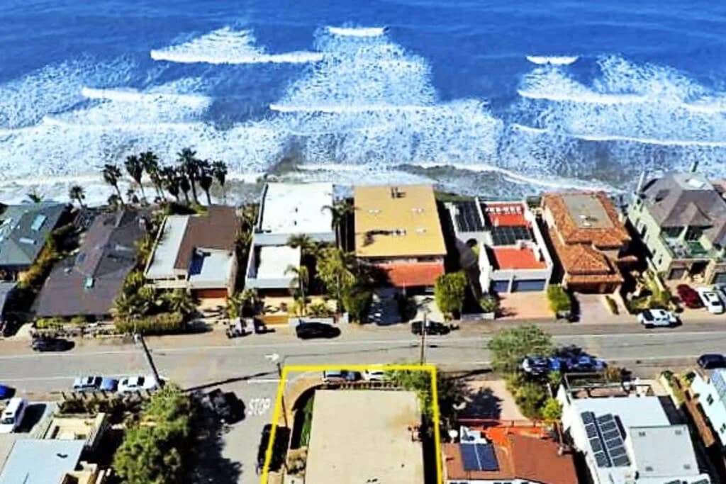 Beachside Three Bedroom Villa in San Diego, photo 3