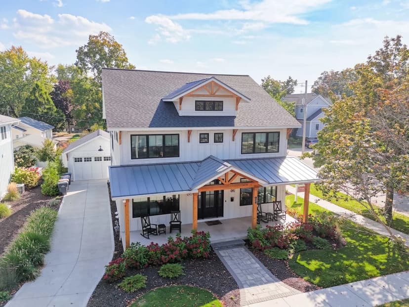 ExpERIEnce South Haven | Near Lake | Game Room