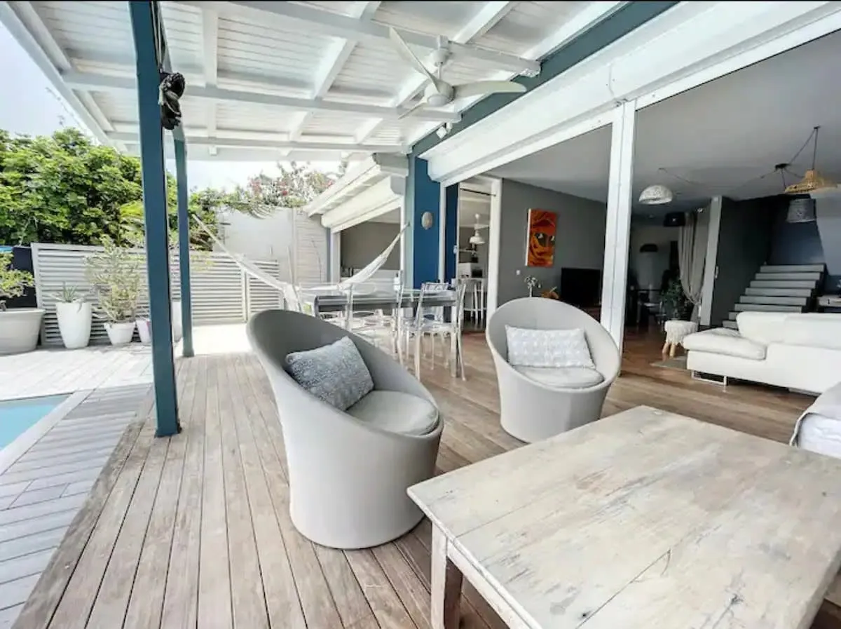 Atemberaubende schicke Villa mit privatem Pool und Jacuzzi, Foto 3