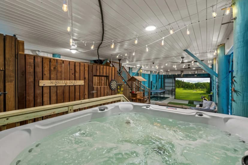 Oceanfront Six Bedroom Villa in Myrtle Beach