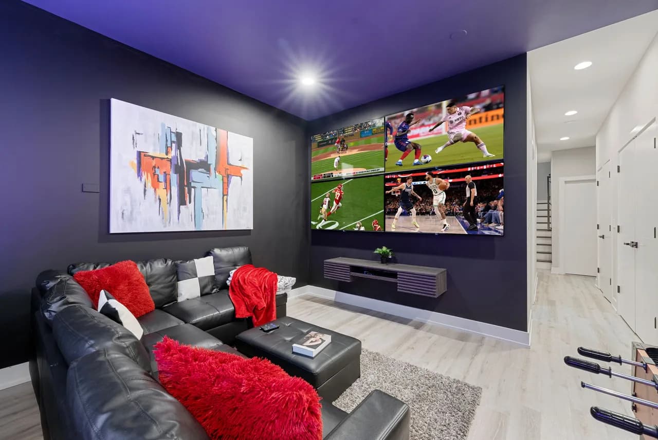 Bucktown Home - Rooftop Deck, Game Rm, & Garage  photo 2
