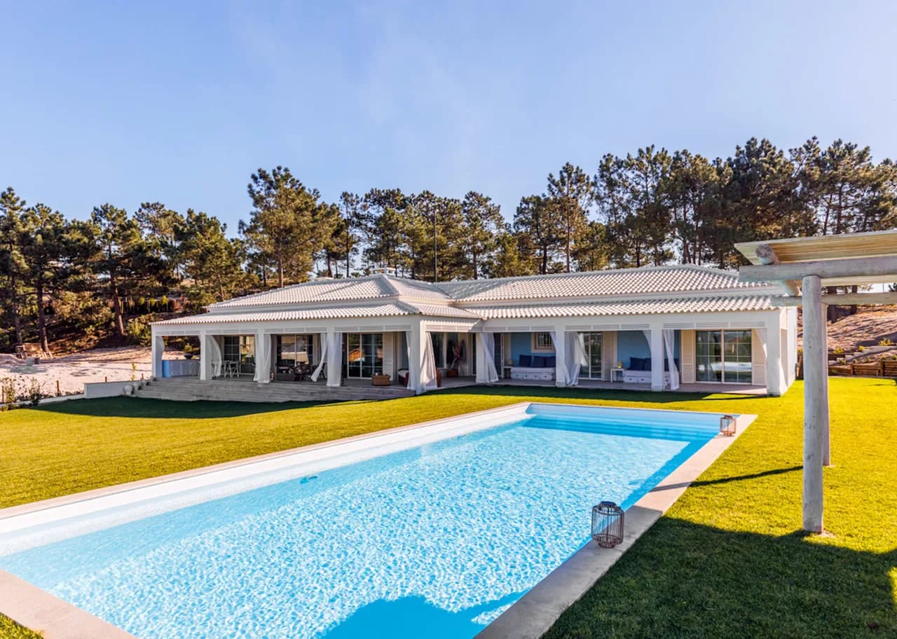 Lujosa Villa Espaciosa Con Piscina