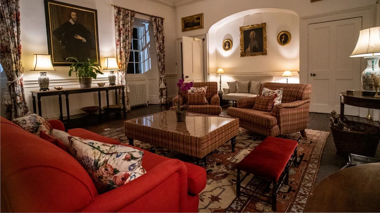 Countryside Gregorian Mansion in Luxury and Style photo 3
