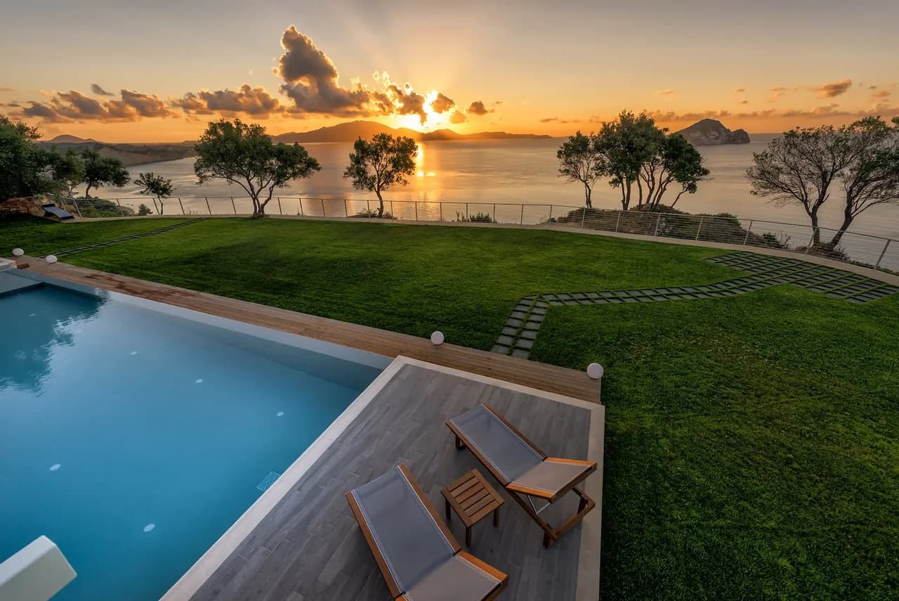 Villa Ioniana Apartada con Piscina y Helipuerto, foto 5