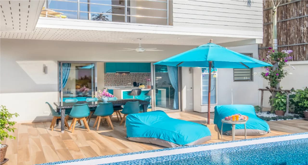 Cozy 3 Storey Villa Surrounded by a Charming  Yard photo 3