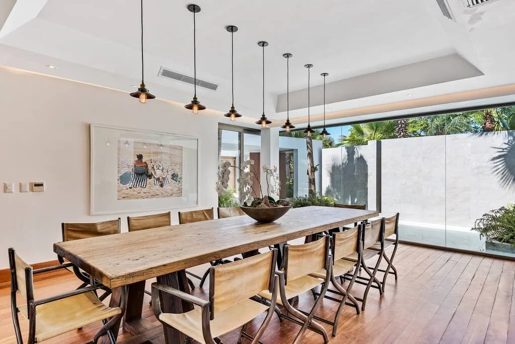 Modern oasis stunning views of golf course & river photo 4