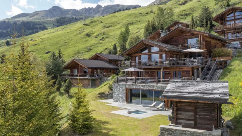 Impressive Luxury Chalet With Indoor Pool And Spa