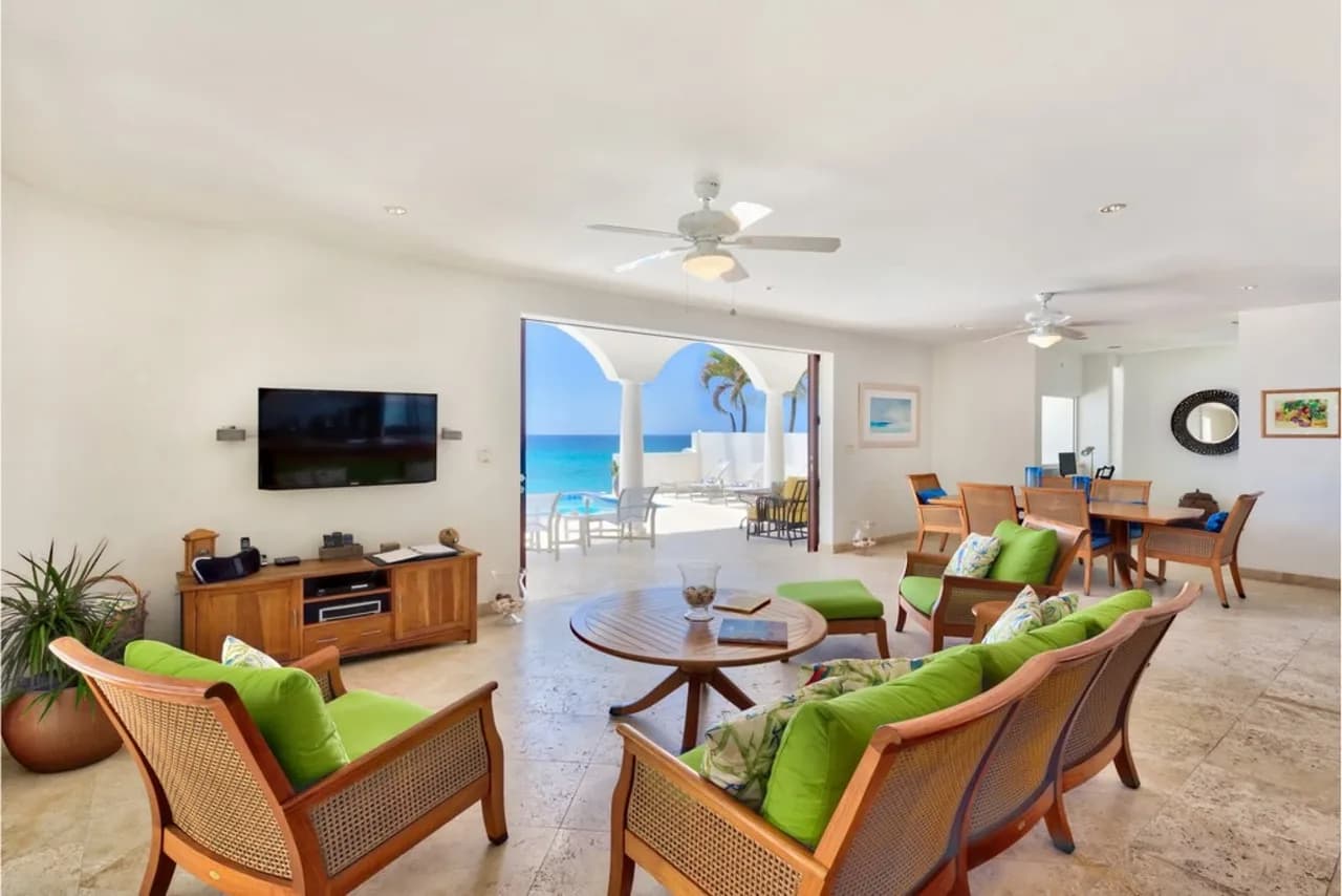Villa Luxueusement Spacieuse avec Piscine Privée, photo 2