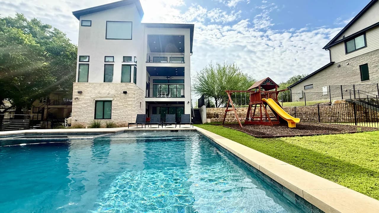 Lakefront Family Retreat in Burnet County