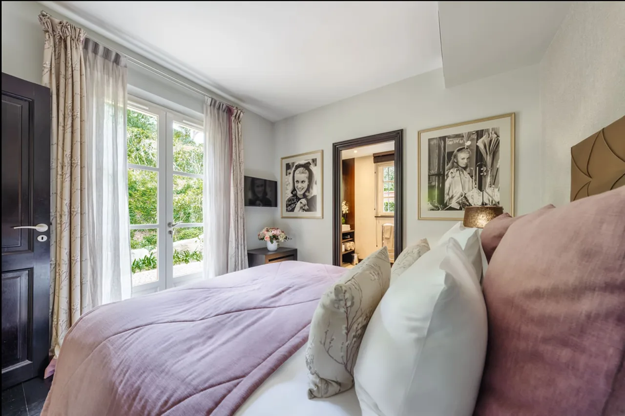 Prestigeträchtige Villa an den Ufern der Côte D’azur, Foto 4