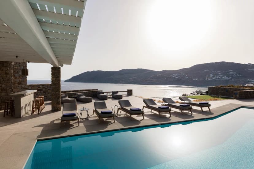 Perfect 9BR Villa for Family and Friends Retreat