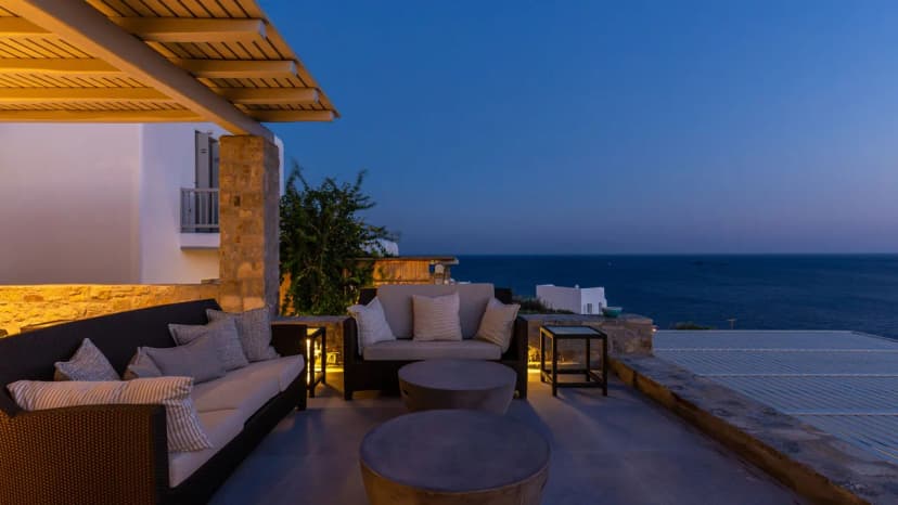 Serene Seaside Villa with Infinite Sea Views
