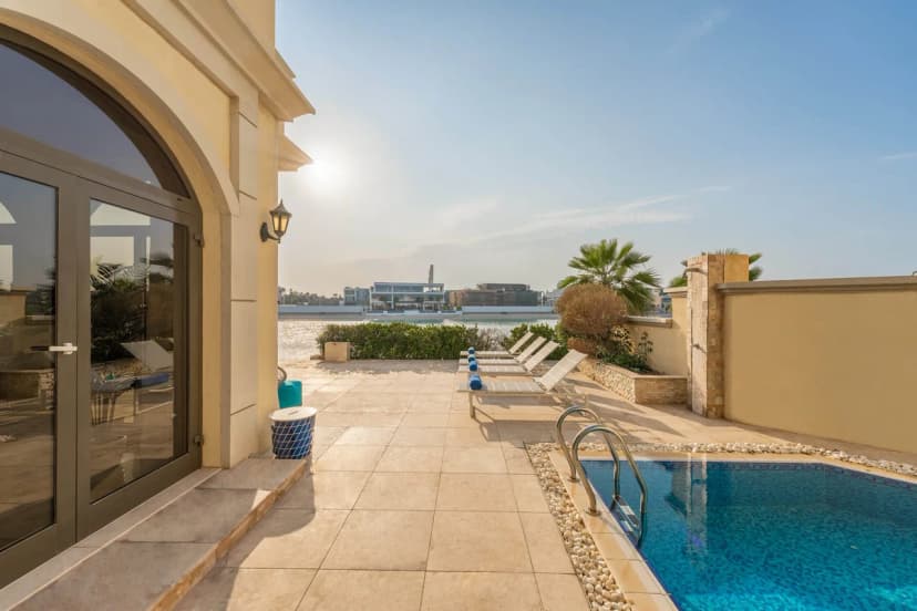 Super Luxury Villa With Private Pool And Beach
