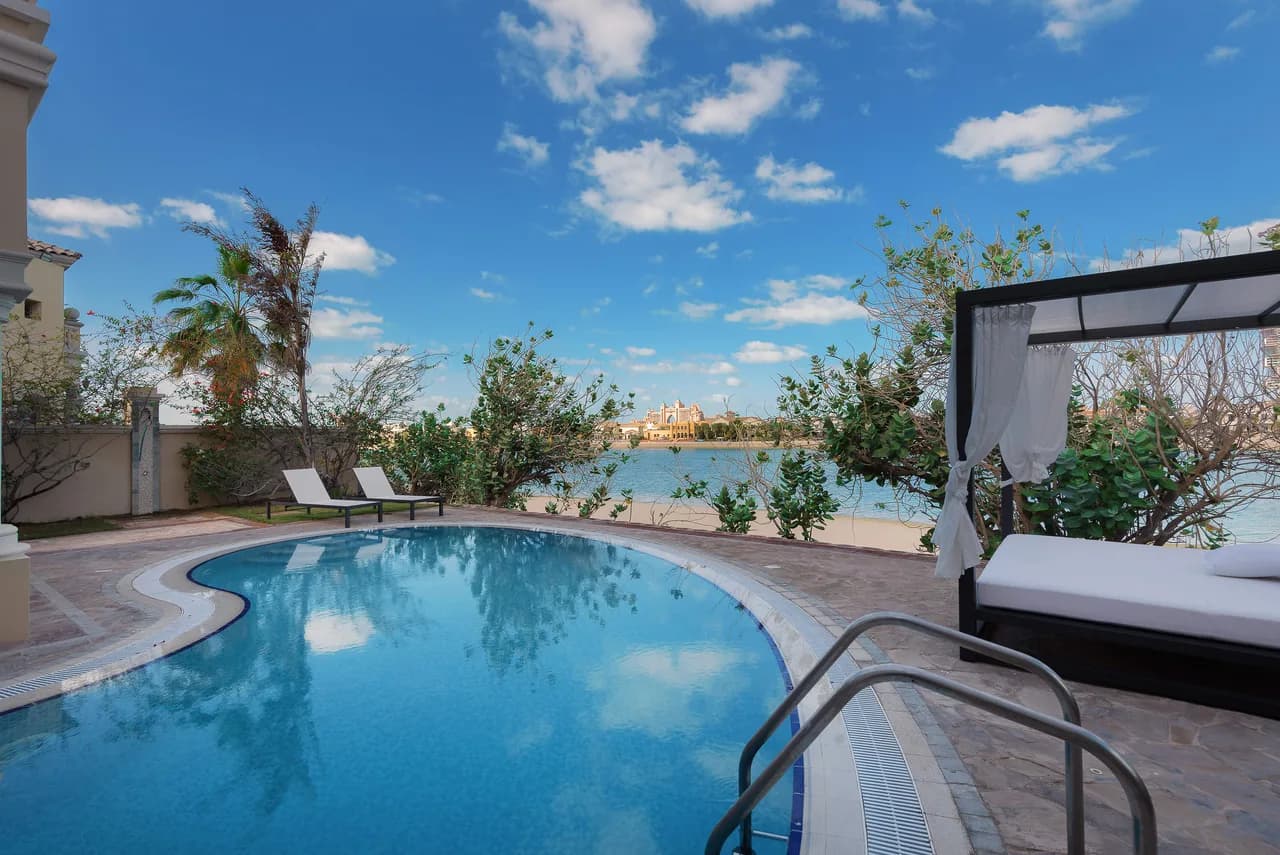 Palm Jumeirah Strandfront XL Villa mit privatem Pool, Foto 2