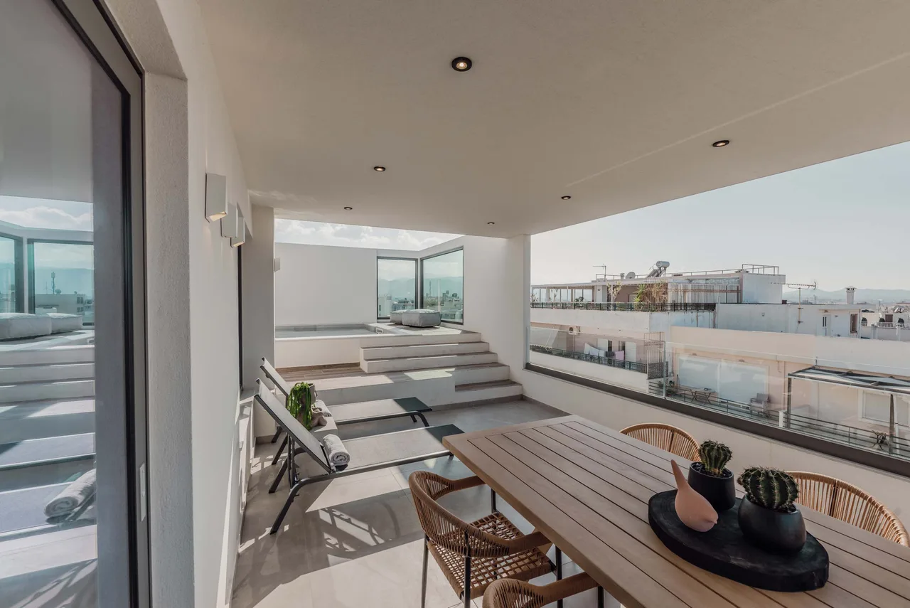 2-Level Penthouse With Breathtaking Views, foto 3