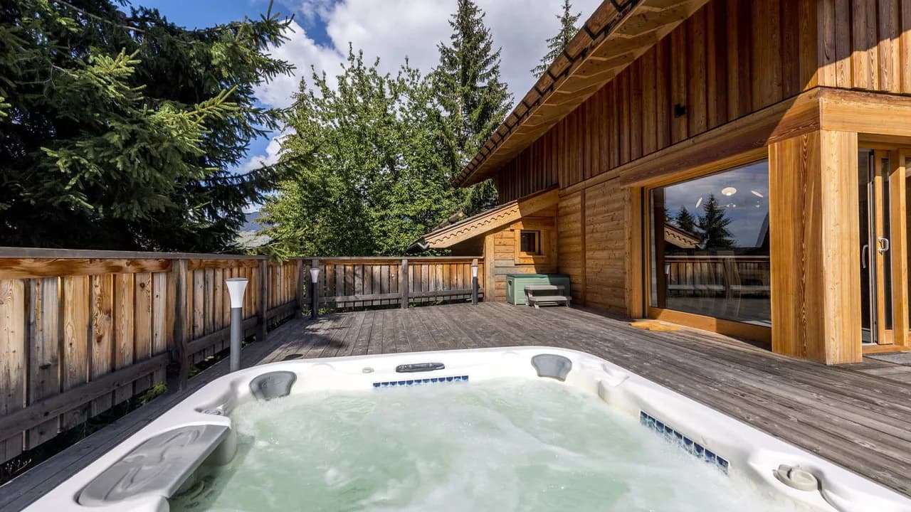 Chalet de Madera con Jacuzzi, Sauna y Cine, foto 3