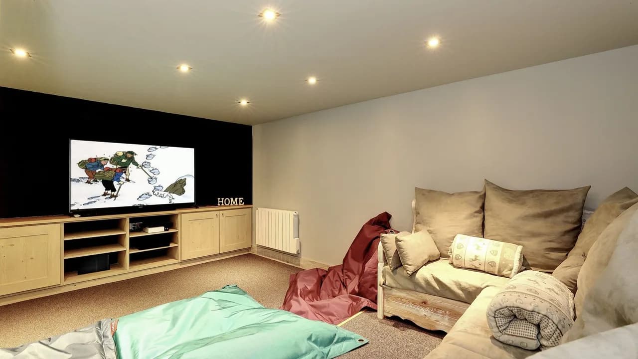 Chalet de Madera con Jacuzzi, Sauna y Cine, foto 4