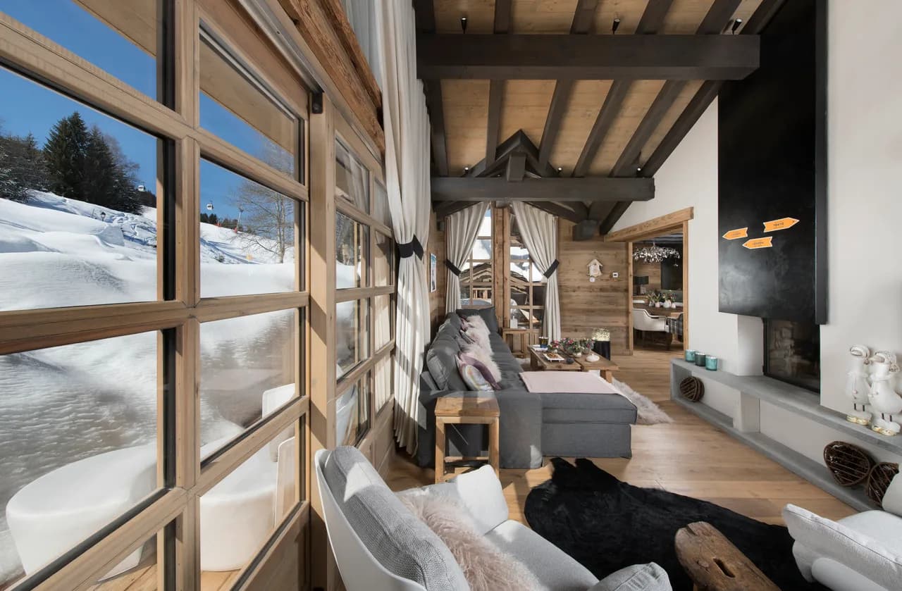 Chalet de luxe avec spa, piscine et chambres enchanteresses, photo 2