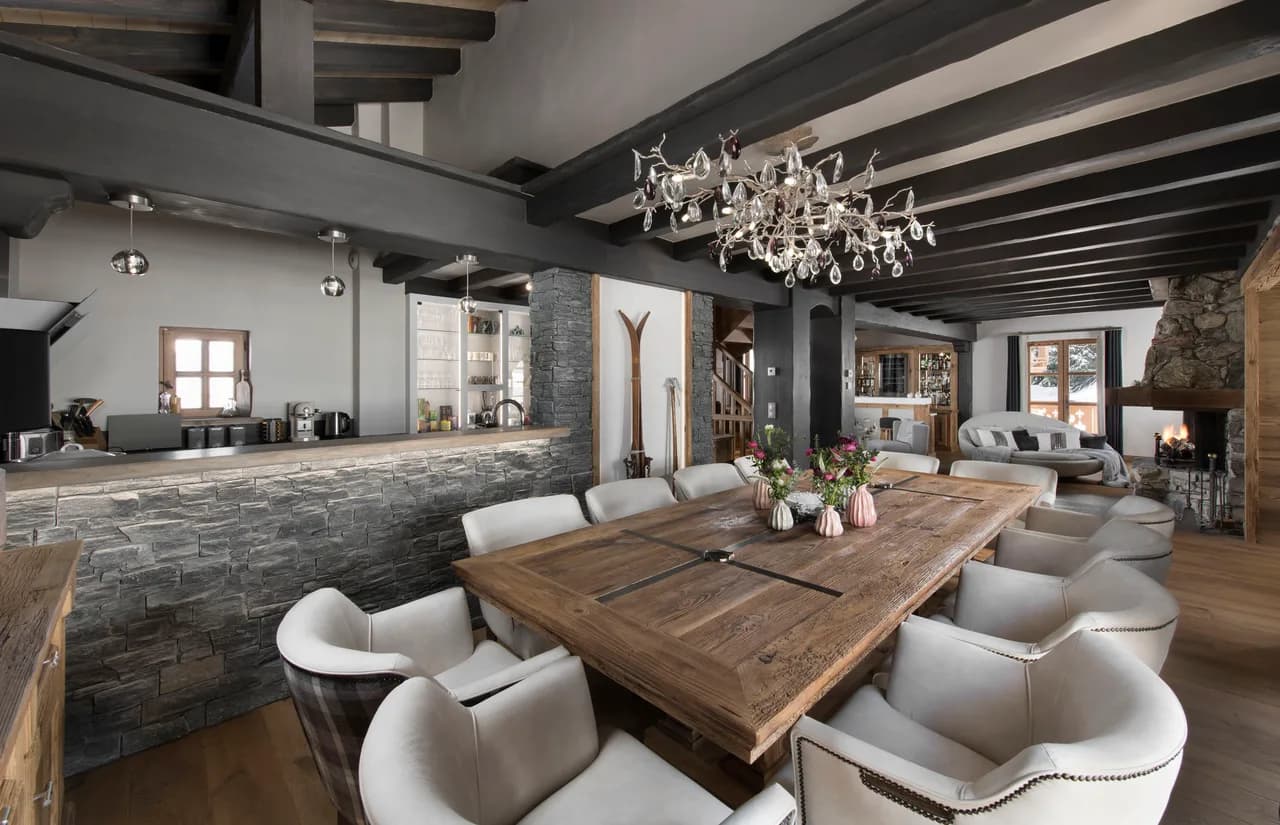Chalet de luxe avec spa, piscine et chambres enchanteresses, photo 3