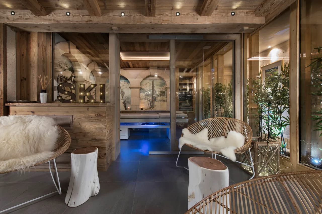 Chalet de luxe avec spa, piscine et chambres enchanteresses, photo 4