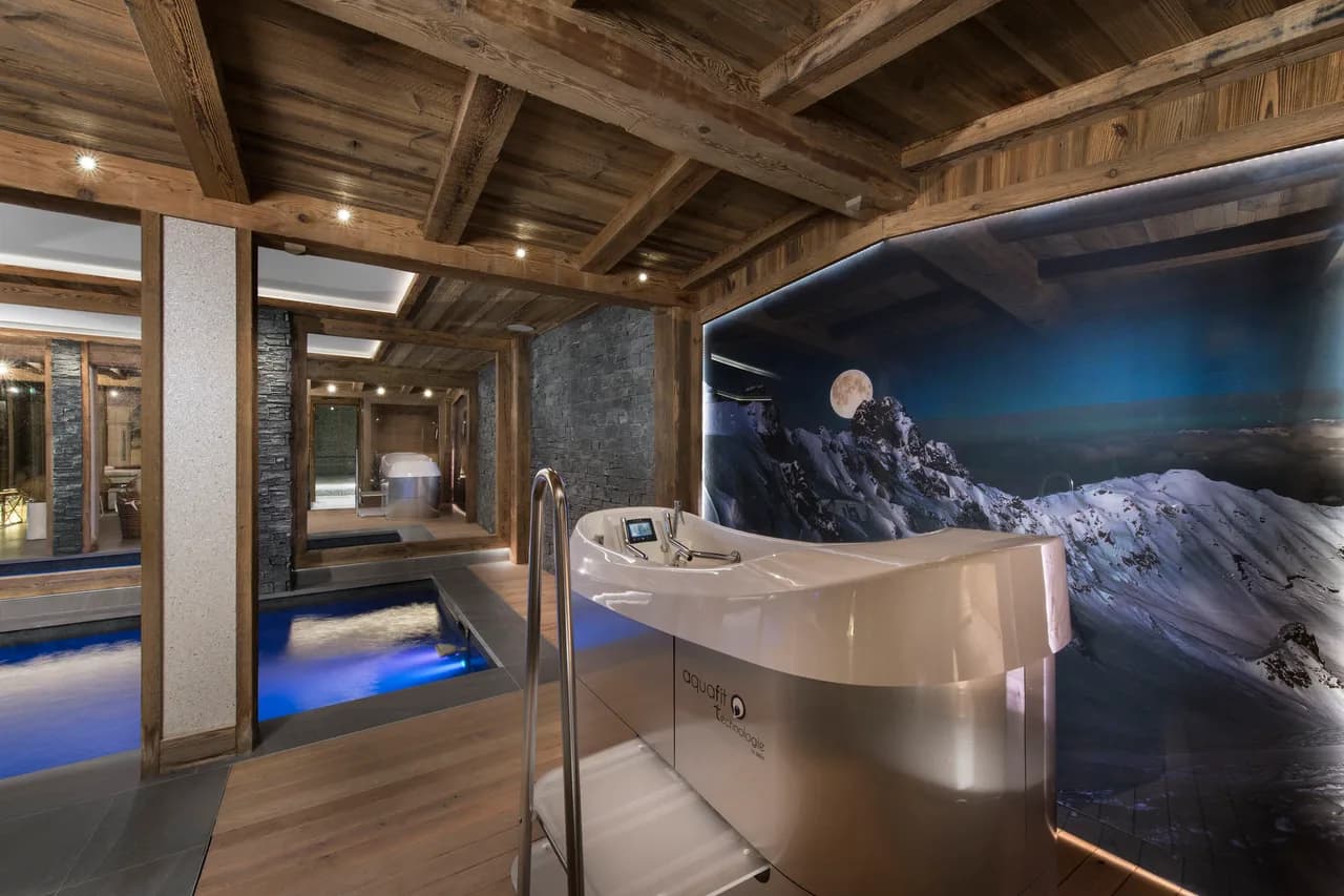 Chalet de luxe avec spa, piscine et chambres enchanteresses, photo 5