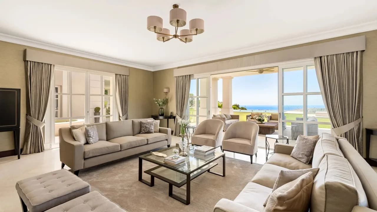 Elegante mediterrane Villa mit Kino, Foto 2
