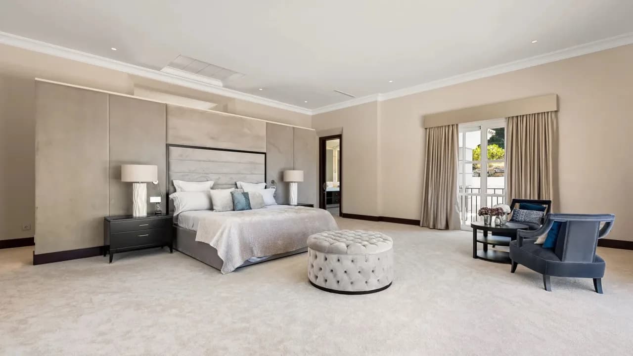 Elegante mediterrane Villa mit Kino, Foto 3
