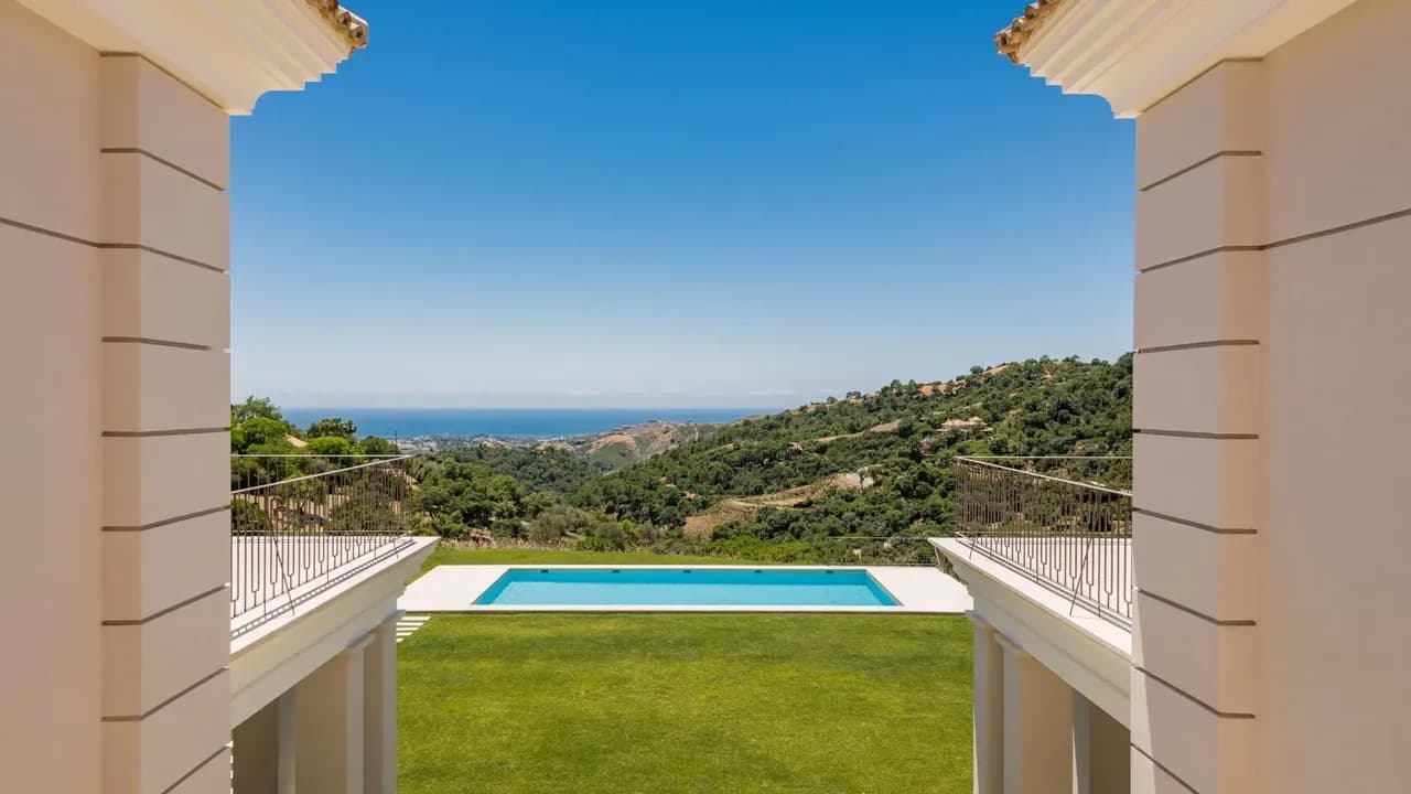 Elegante mediterrane Villa mit Kino, Foto 4