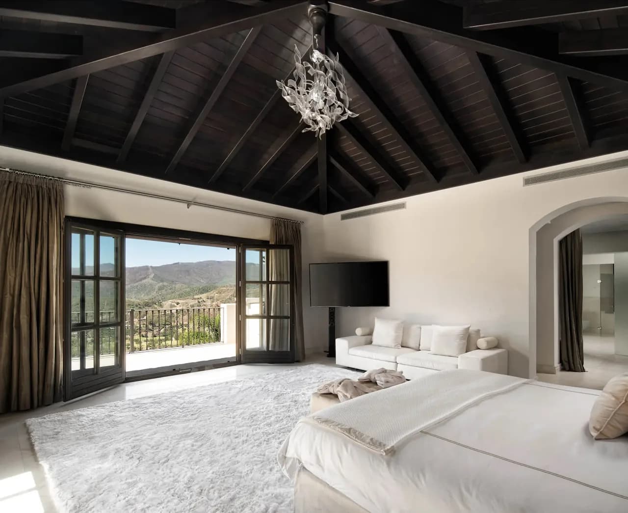 Marbella Rückzugsort mit Kino, Spa und Golf, Foto 3