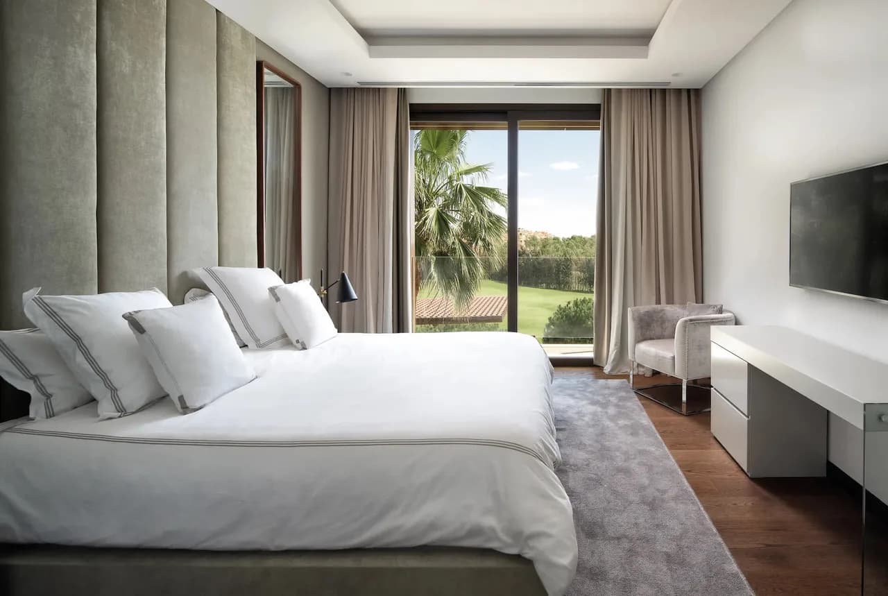 Modern Sleek Villa with Infinity Views, foto 3