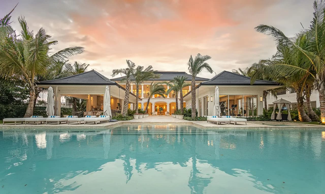 Beachfront Eight-Bedroom Villa in Punta Cana