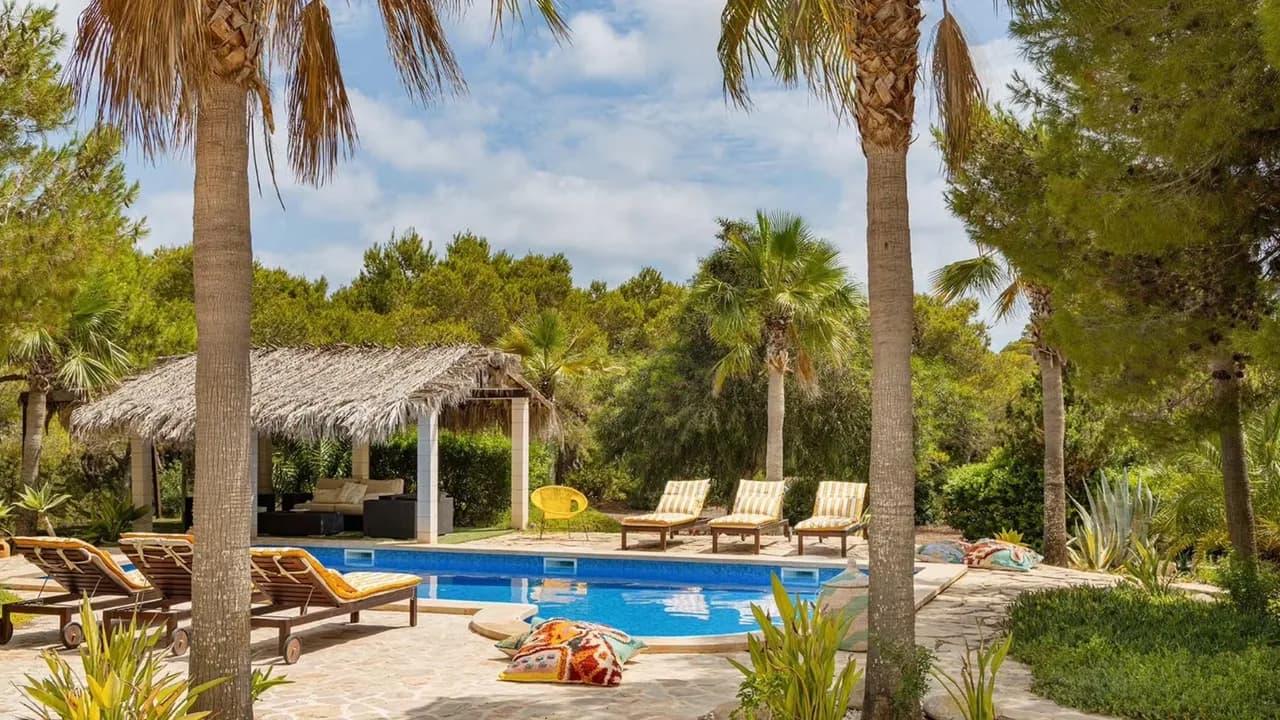 Villa de Lujo con Piscina Cerca de la Playa de Migjorn